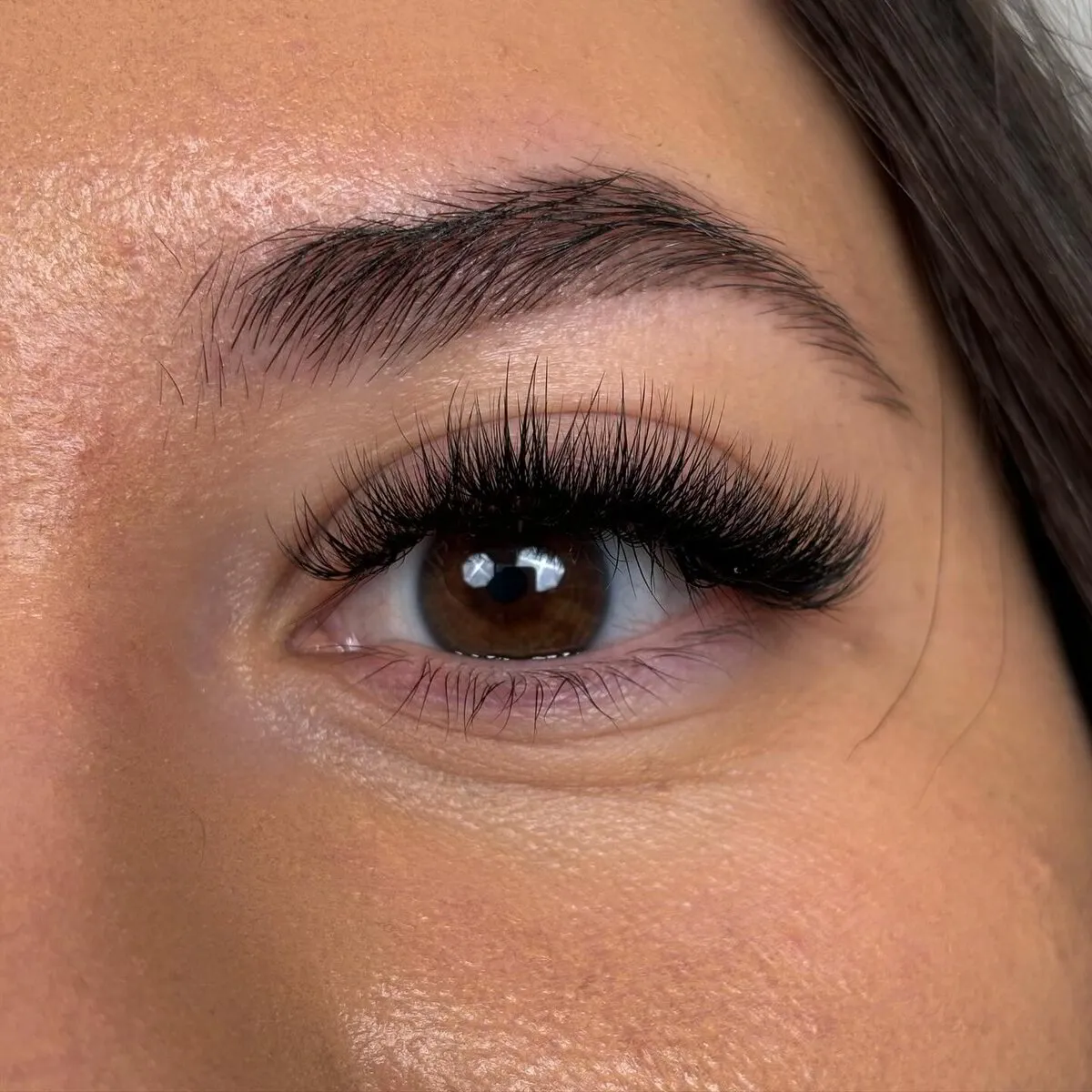 Lash extension set by Mary J Lashes, look 12