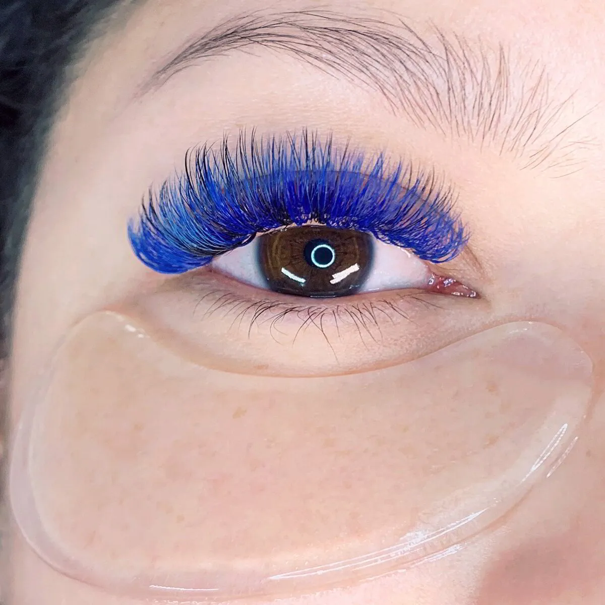 Lash extension set by Mary J Lashes, look 25